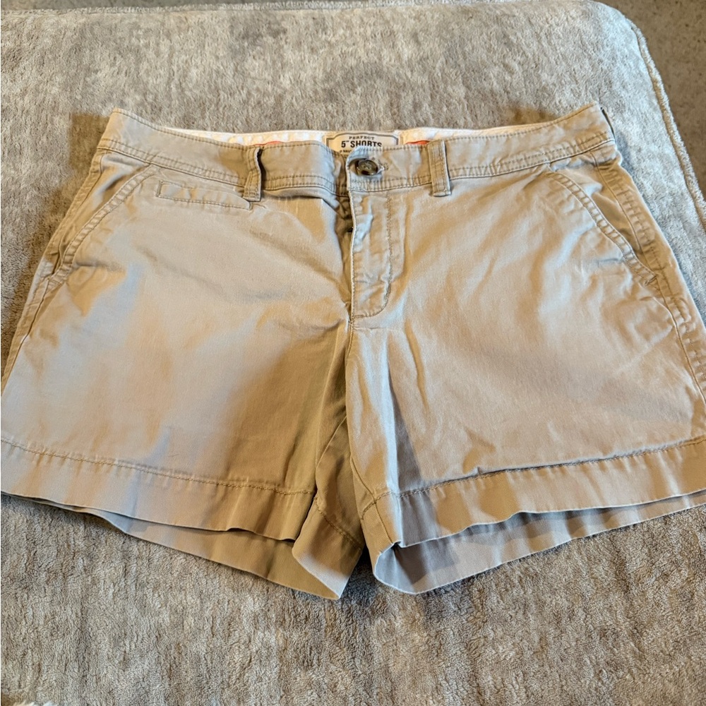 Old Navy Tan Women's Casual Chino Bermuda Shorts
